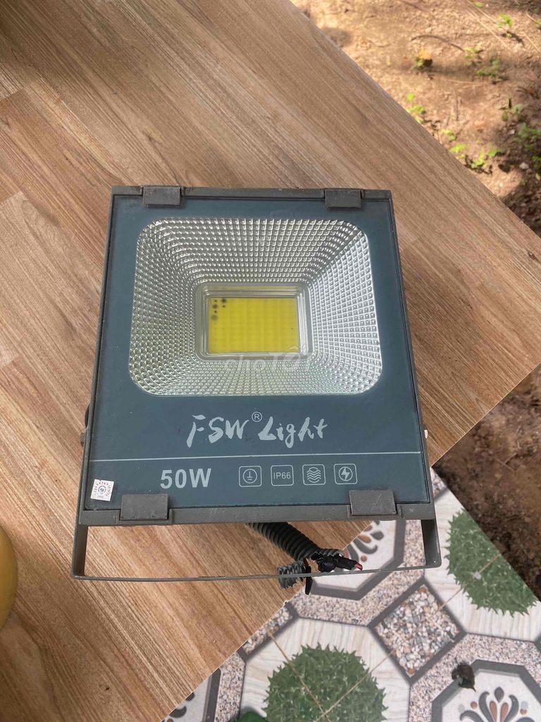 Xác đèn pha led 50w. Mua bán Đèn tại Thành phố Thuận An Bình Dương được đăng bởi lý sang hình 1