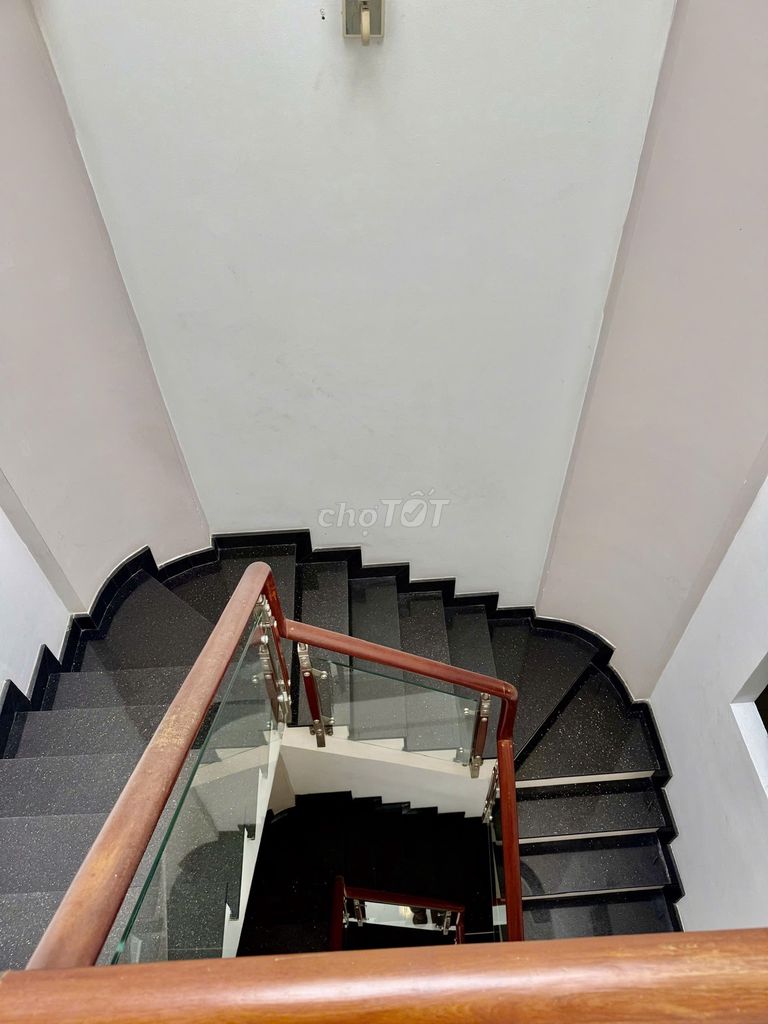 Mặt tiền Hiền Vương 4x16m, 2 lầu, 6,7 Tỷ