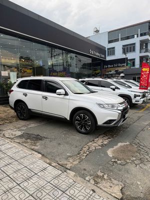 Mitsubishi Outlander 2020 2.0 CVT - 97000 km. Mua bán Ô tô tại Quận Tân Phú Tp Hồ Chí Minh được đăng bởi Minh Trường Lê