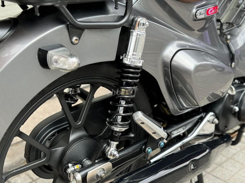 Honda Super Cub 125cc màu Xám Lambo. Mua bán Xe máy tại Quận Phú Nhuận Tp Hồ Chí Minh được đăng bởi Nghia Tran hình 5