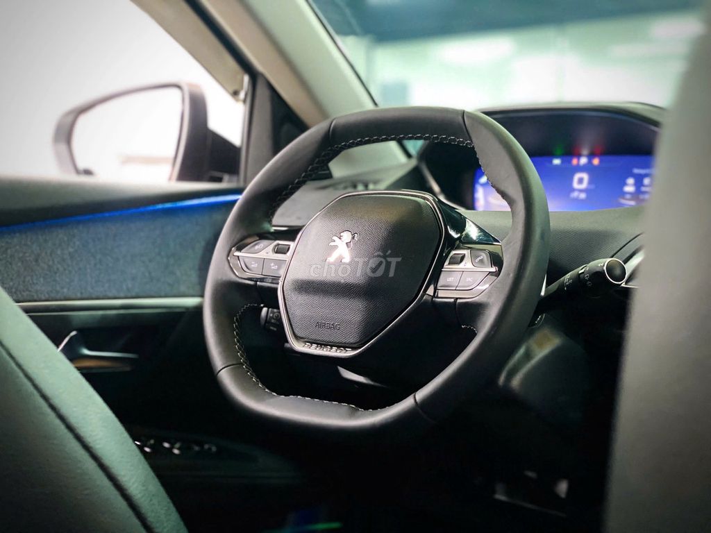 Peugeot 3008 Allure 2021 - 15000 km. Mua bán Ô tô tại Quận 1 Tp Hồ Chí Minh được đăng bởi Kim Ngân Xe Lướt hình 8