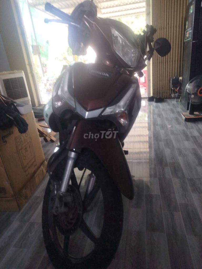 Cần bán xe nhà đang đi. Mua bán Xe máy tại Huyện Châu Thành Tiền Giang được đăng bởi CTY ĐA NĂNG  hình 4