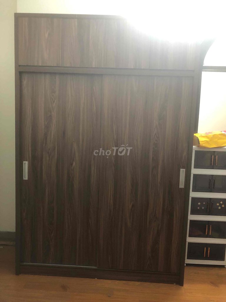 tủ còn mới trên 90%. Mua bán Tủ, kệ gia đình tại Quận Tây Hồ Hà Nội được đăng bởi Quang minh hình 1