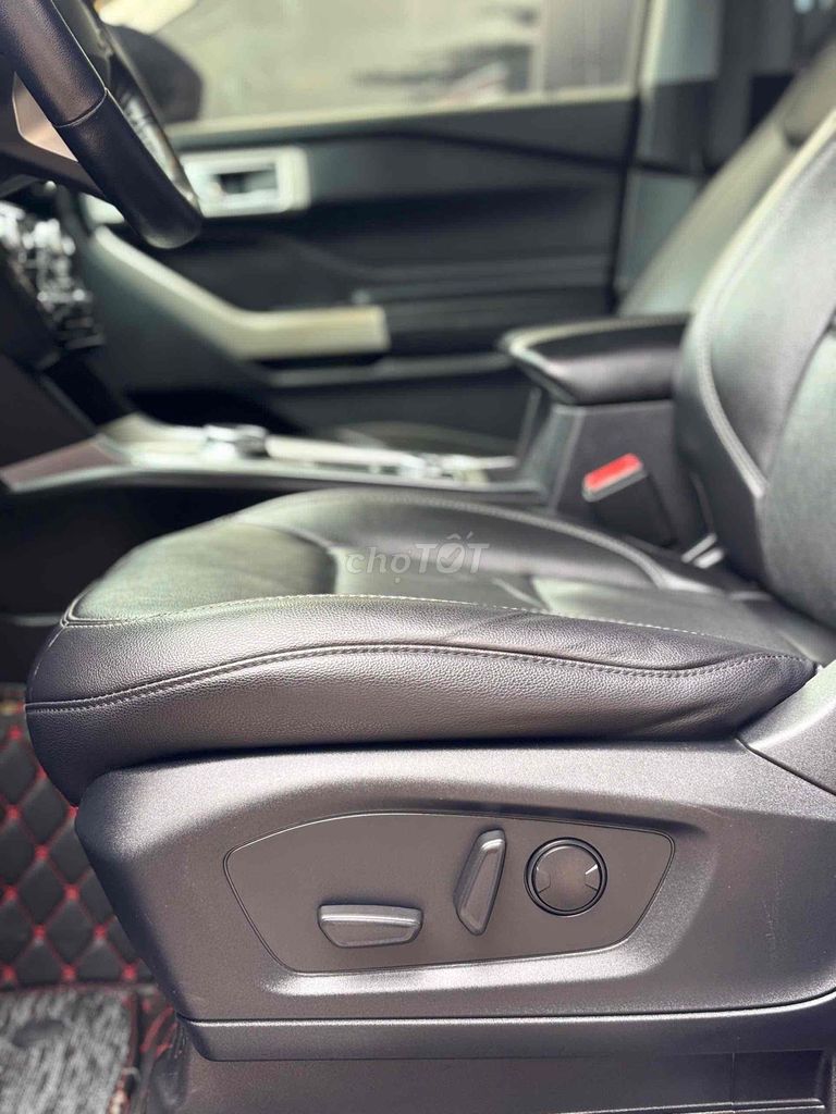 Ford Explorer Đỏ 7 chỗ SUV. Mua bán Ô tô tại Thành phố Thủ Đức Tp Hồ Chí Minh được đăng bởi hưng xe cũ hình 10