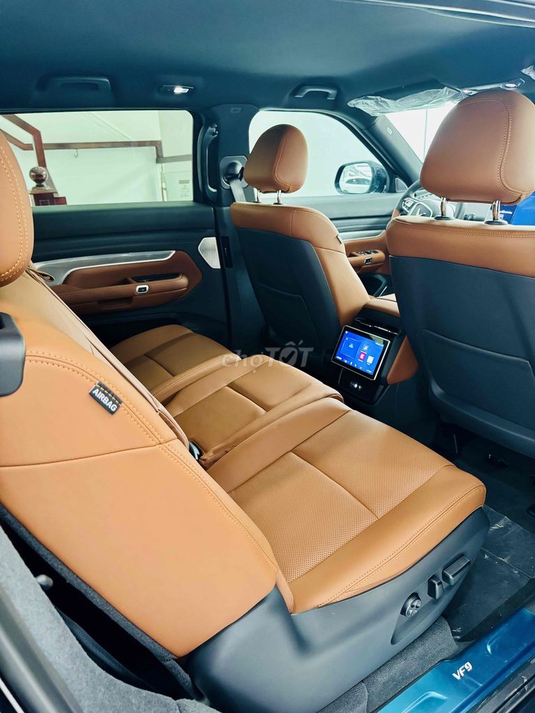 VINFAST VF9 PLUS 7 CHỔ TRẦN THÉP MỚI NHẤT 2025. Mua bán Ô tô tại Thành phố Thủ Đức Tp Hồ Chí Minh được đăng bởi Vinfast VFX Thủ Đức hình 6