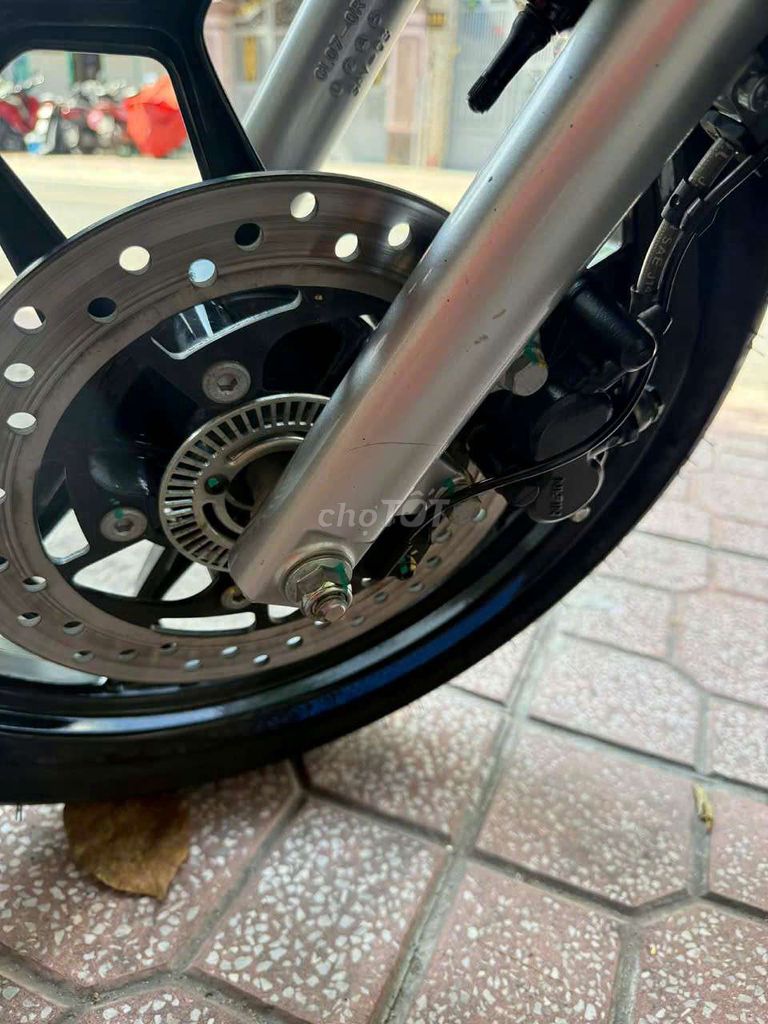 Piaggio Liberty S Đen 7000 km. Mua bán Xe máy tại Quận 6 Tp Hồ Chí Minh được đăng bởi Cúc Bửu hình 3