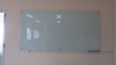 Bảng kính văn phòng. Mua bán Đồ dùng văn phòng tại Thành phố Thủ Đức Tp Hồ Chí Minh được đăng bởi Bắc
