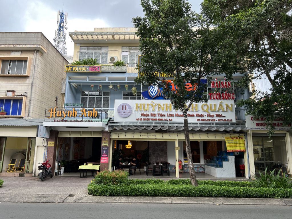 NGUYÊN CĂN 10M X 20M TRỆT 2 LẦU, SÂN THƯỢNG