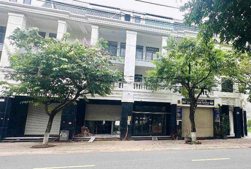 Cho thuê nhà 1 trệt 1 lầu gần cổng sau bon chen, phường bửu hòa