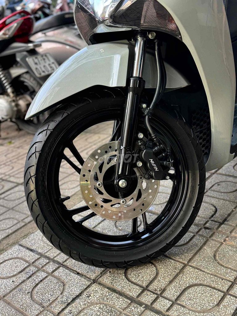 SH 2018 rất đep. Mua bán Xe máy tại Thành phố Buôn Ma Thuột Đắk Lắk được đăng bởi Ngô quốc Việt  hình 5