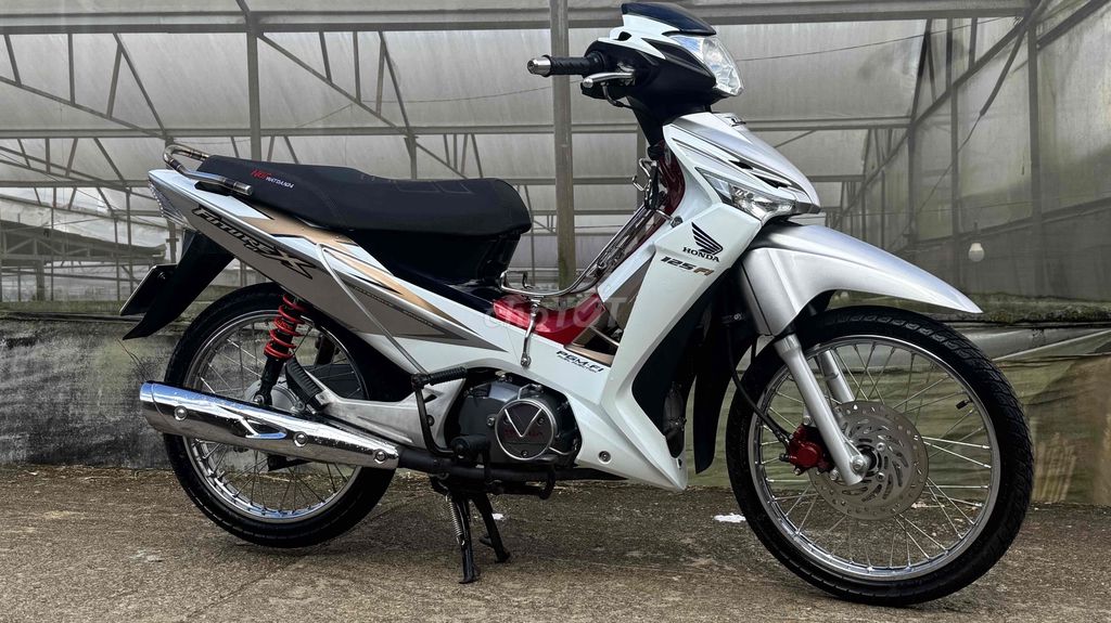 Cần Bán Futrue X xăng cơ dọn nhẹ nhàng. Mua bán Xe máy tại Thành phố Đà Lạt Lâm Đồng được đăng bởi Nguyen Huy hình 4