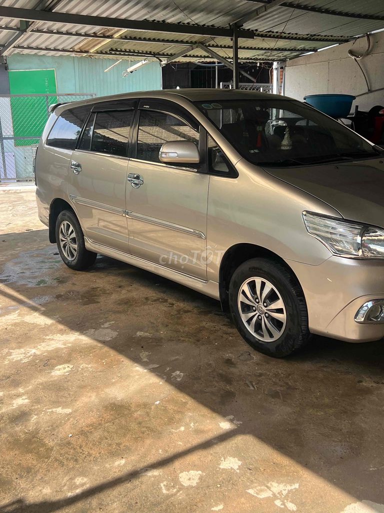 Toyota Innova 2015 2.0E Vàng cát. Mua bán Ô tô tại Thành phố Biên Hòa Đồng Nai được đăng bởi a hiep hình 4