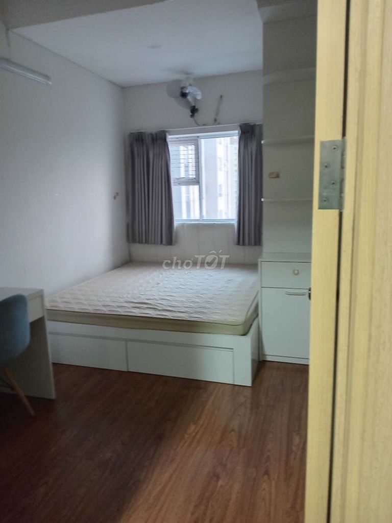 Bán chung cư Oriental Plaza 78m², 2PN, Âu Cơ, Tân Thành, Tân Phú