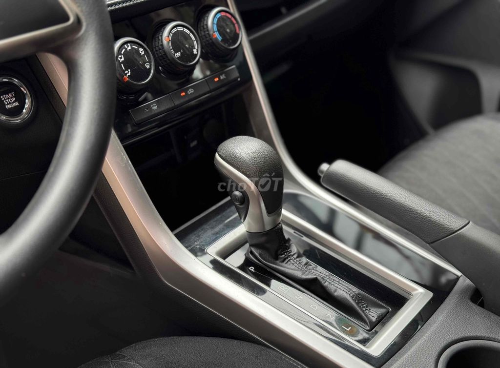 Bán Xpander đời 2022 hỗ trợ bank 70%. Mua bán Ô tô tại Quận Tân Phú Tp Hồ Chí Minh được đăng bởi Hoàng Gia Auto hình 10