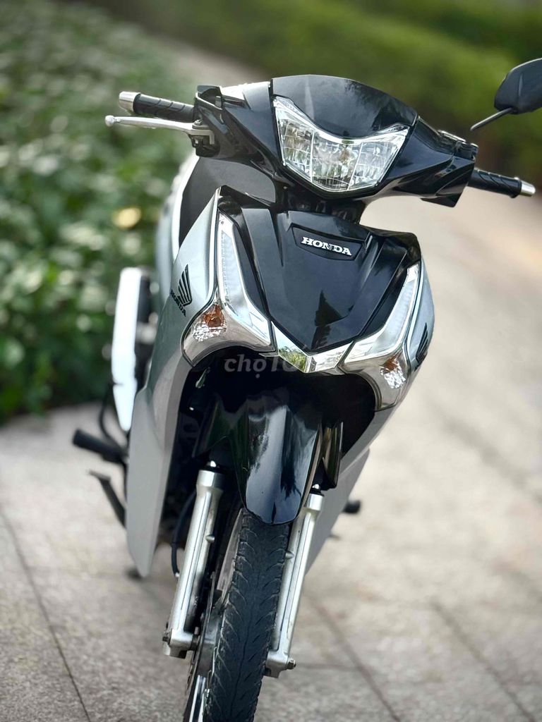 Honda Wave i Bạc Đen. Mua bán Xe máy tại Quận 8 Tp Hồ Chí Minh được đăng bởi Phạm Đức hình 1