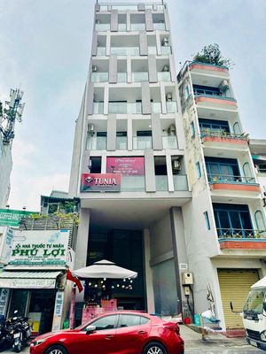 CHO THUÊ TÒA NHÀ MẶT TIỀN  - SỬ DỤNG 250M2 TRUNG TÂM QUẬN 1