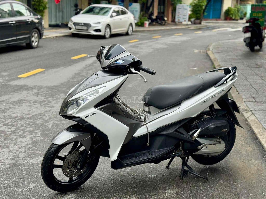 Honda Air Blade 2014 Бело-черный - Госномер 43