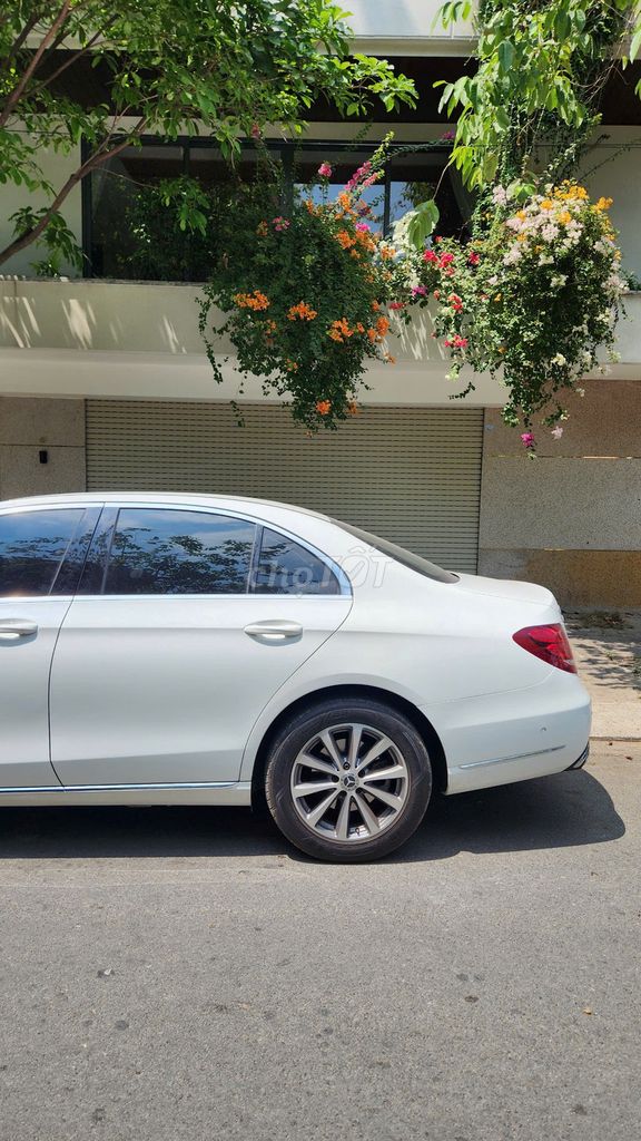E200 Facelift 2019 Trắng đen nguyên zin 1 chủ