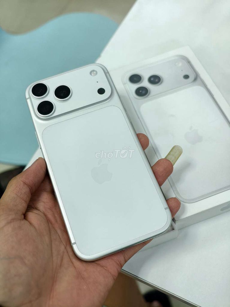 Apple iPhone 17 Pro Max Trắng Full box. Mua bán Điện thoại tại Quận Nam Từ Liêm Hà Nội được đăng bởi Thiều Phụ Cường hình 1