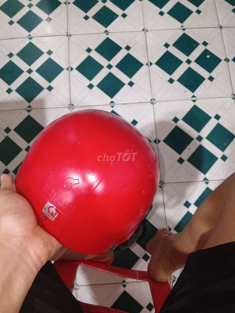 Mũ bảo hiểm Nón Sơn Đỏ. Mua bán Phụ kiện thời trang khác tại Thành phố Thủ Đức Tp Hồ Chí Minh được đăng bởi Nguyễn Thông hình 1