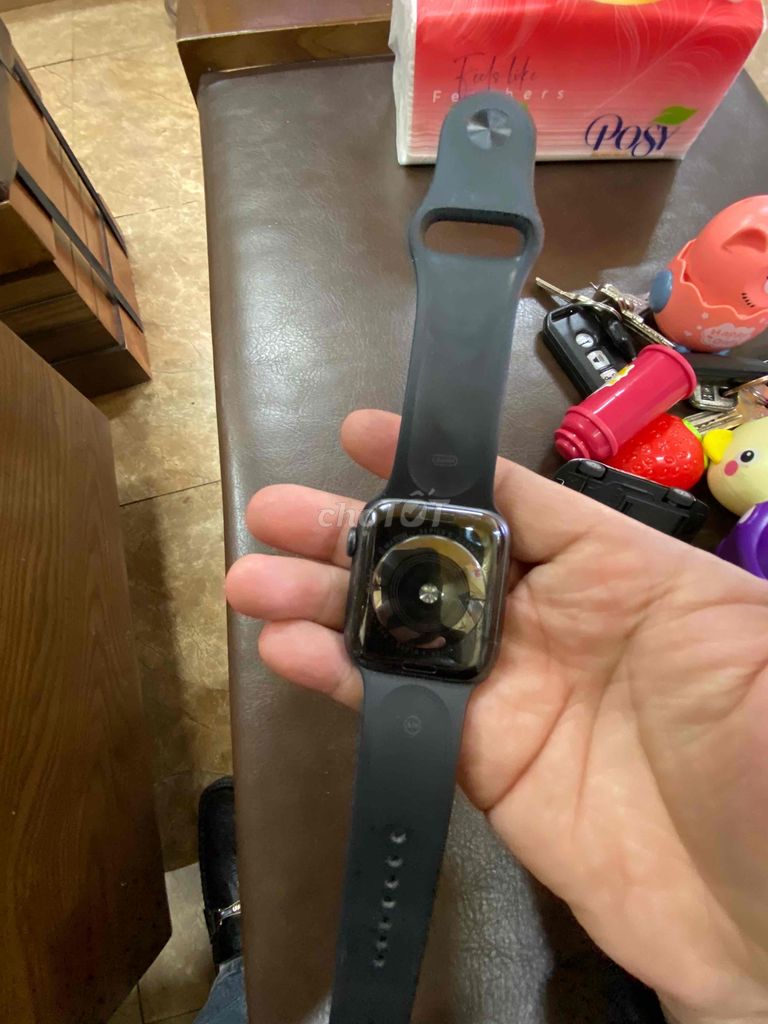 cần bán applewatch seri 5 size44