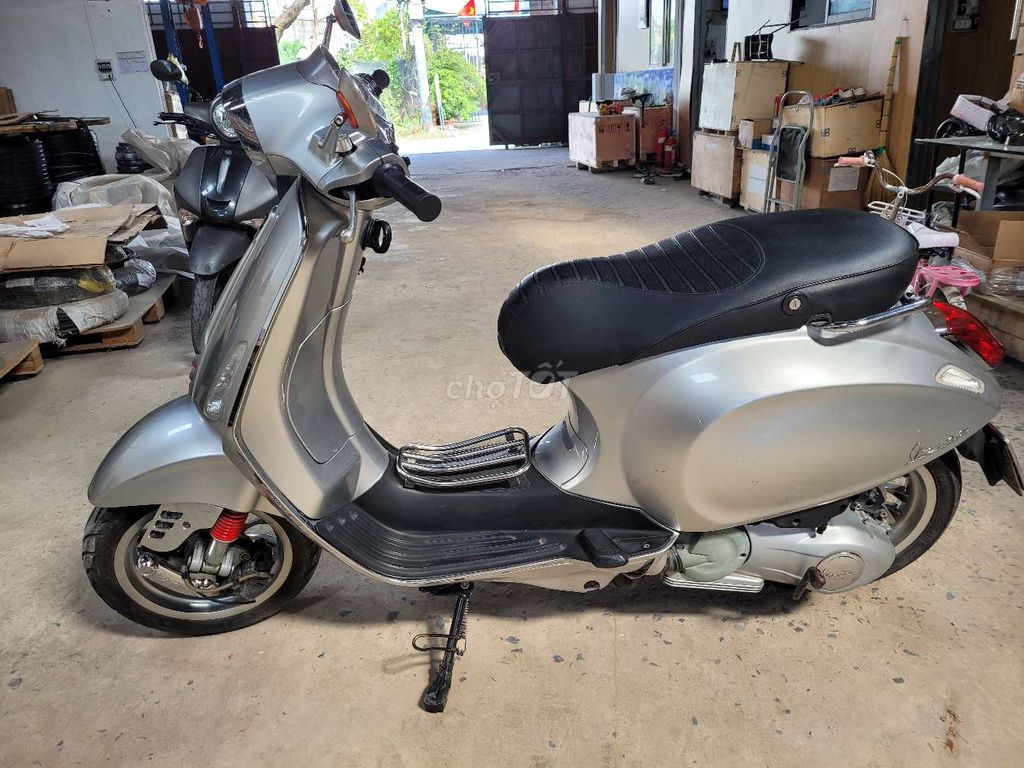 Xe vespa sprint. Mua bán Xe máy tại Huyện Hóc Môn Tp Hồ Chí Minh được đăng bởi Hoàng Vân hình 3
