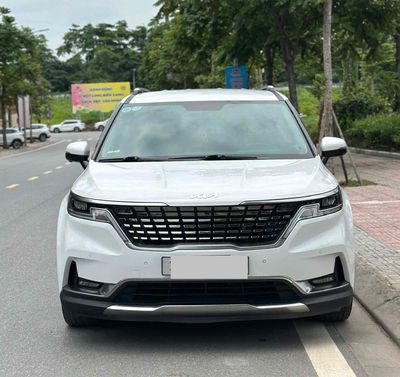 Kia Carnival 2024 Premium 2.2D 7S - 48000 km