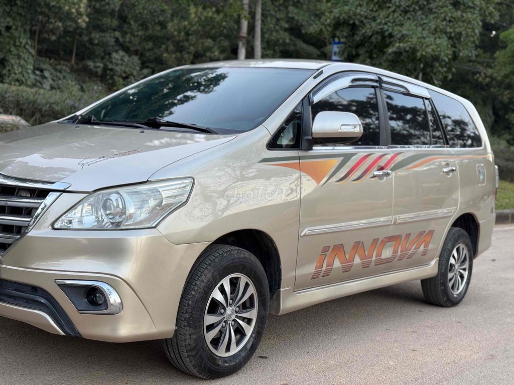 Toyota Innova 2014 Số sàn Vàng cát. Mua bán Ô tô tại Huyện Sóc Sơn Hà Nội được đăng bởi Anh Chiến hình 4