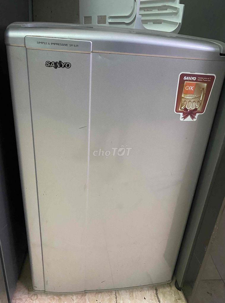 tủ lạnh Sanyo 90L