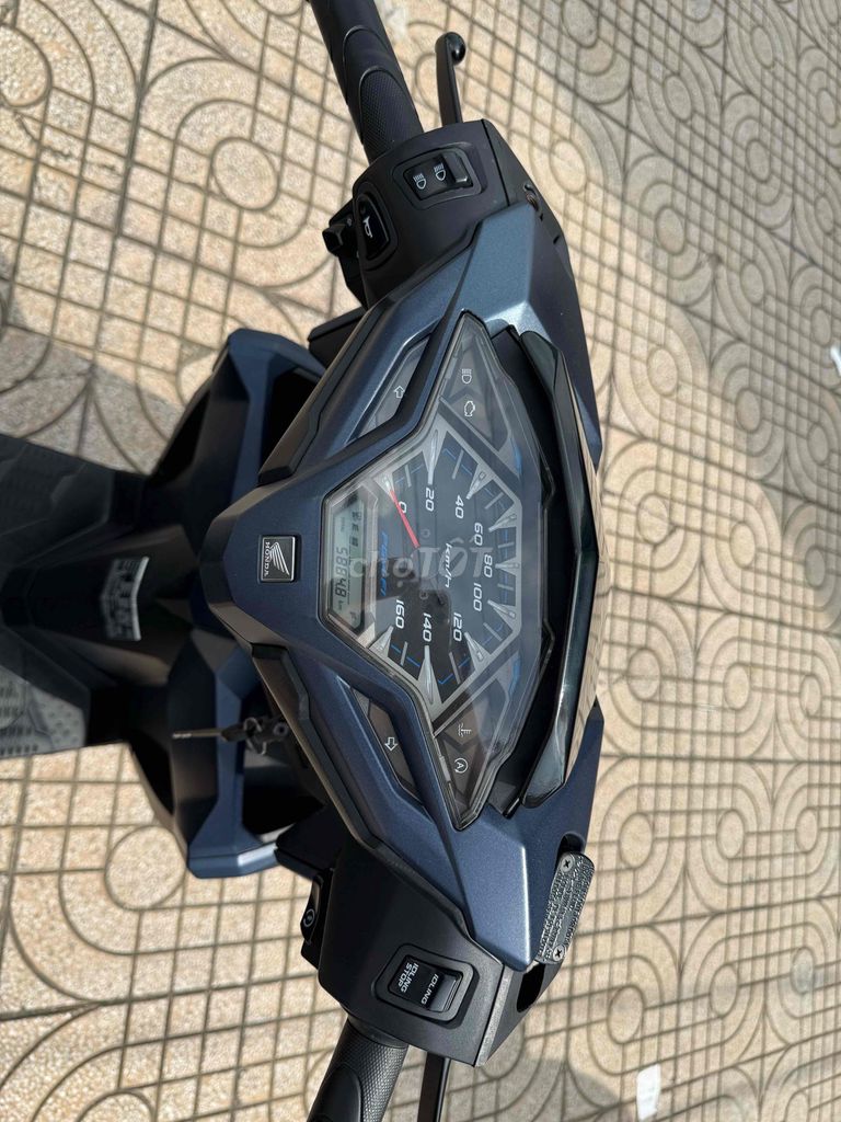 Vario 150 2018 cọp mẫu cũ như mới, đi đúng 5200km. Mua bán Xe máy tại Quận Ô Môn Cần Thơ được đăng bởi Trần Tùng hình 5