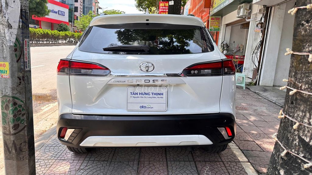 Toyota Corolla Cross 1.8V 2022 Белый 40 000 км
