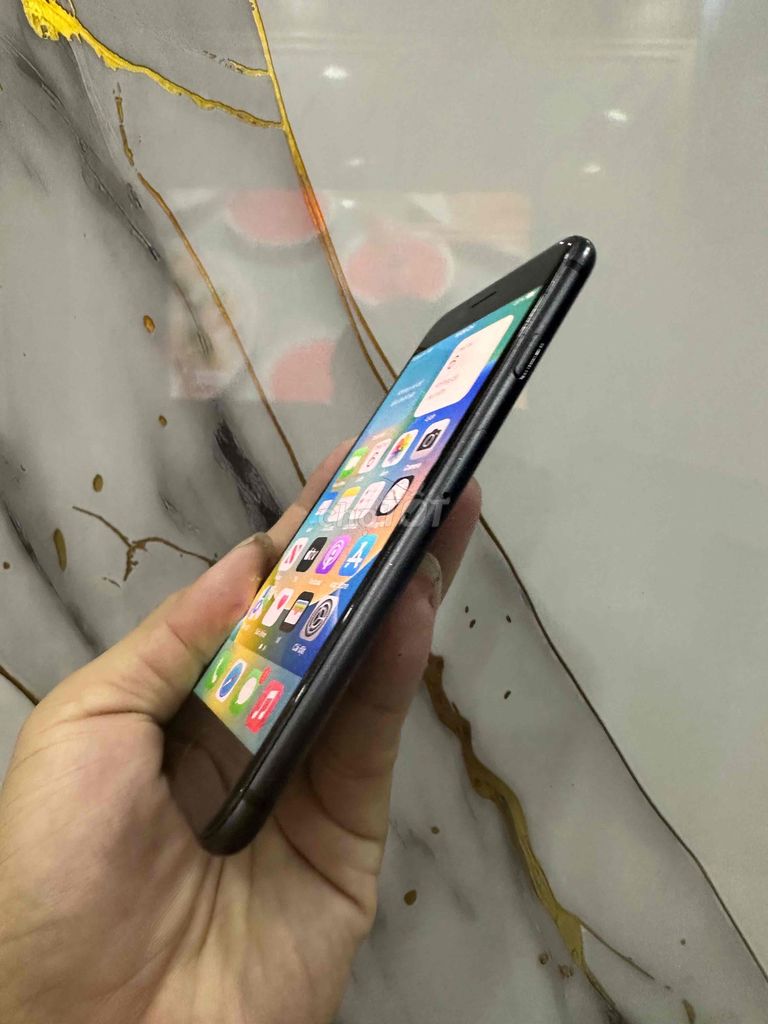 Apple iPhone 8 64GB Đen Đã qua sử dụng. Mua bán Điện thoại tại Quận 6 Tp Hồ Chí Minh được đăng bởi Thiên Long hình 1