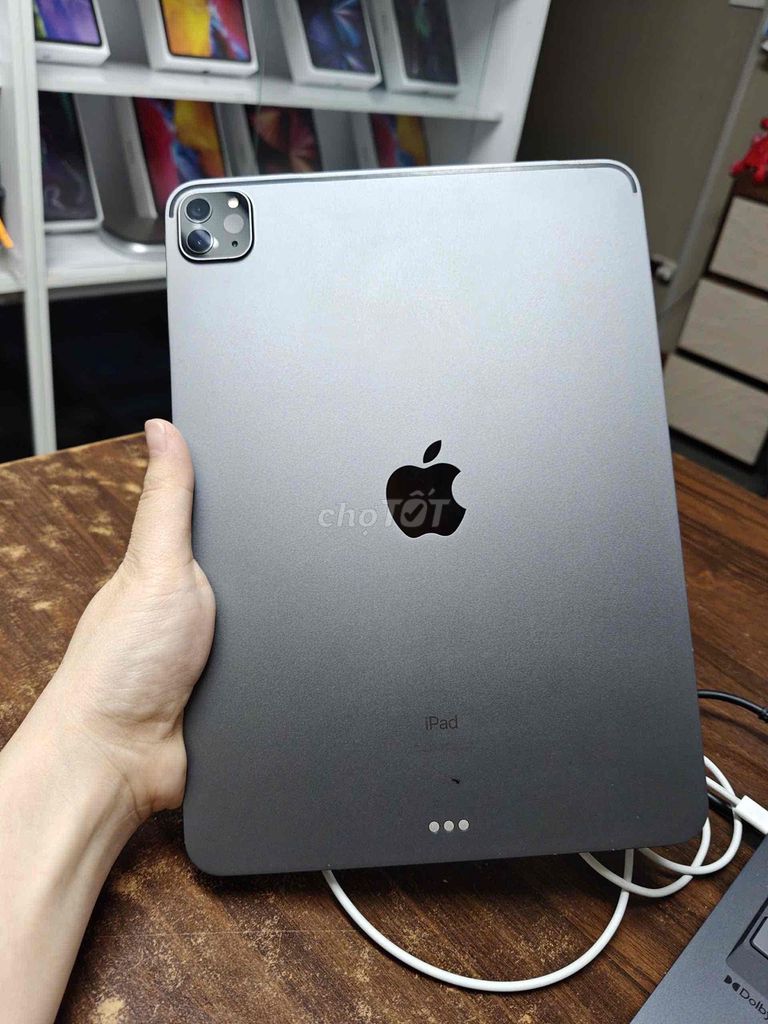 Apple iPad Pro M1 128GB Xám. Mua bán Máy tính bảng tại Quận Hoàng Mai Hà Nội được đăng bởi Cảnh Hà  hình 1