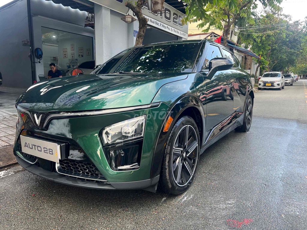 VinFast VF7 2024 Plus ĐK 2025 - 8000km - Mua Pin. Mua bán Ô tô tại Thành phố Thủ Đức Tp Hồ Chí Minh được đăng bởi Hồng My hình 2