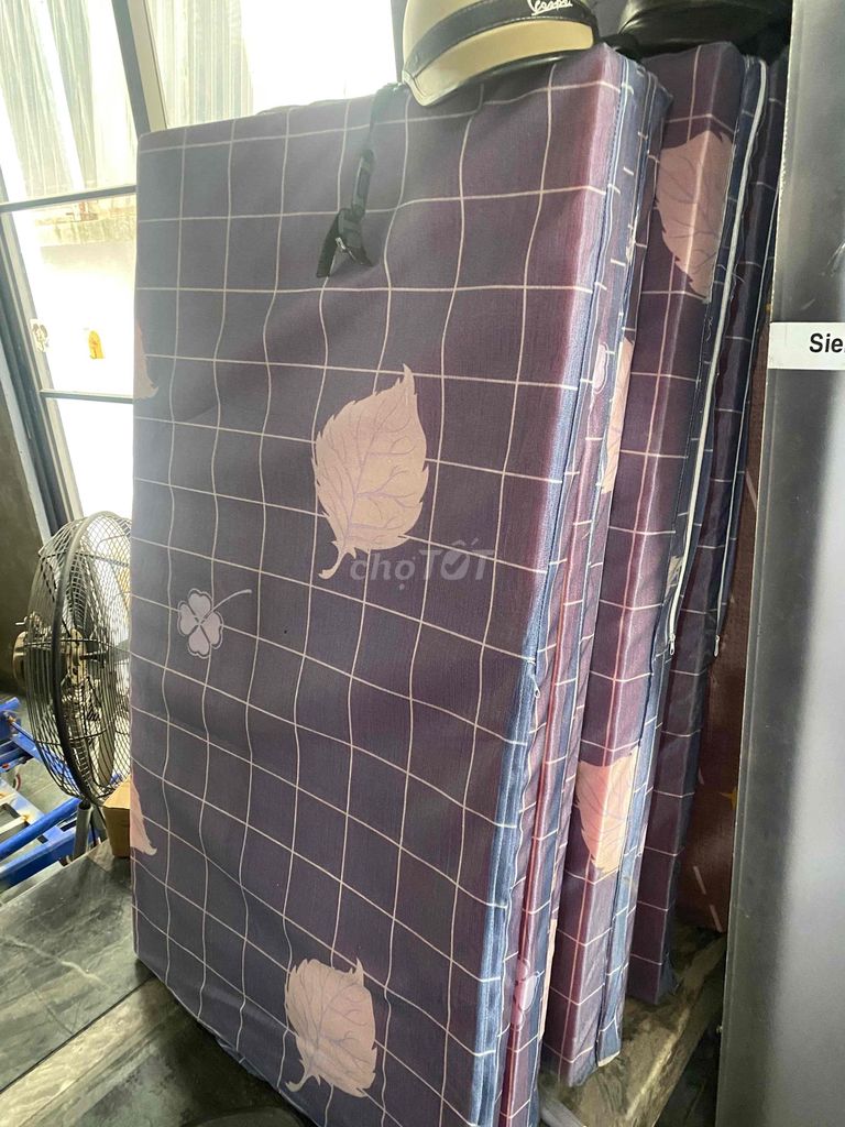 Đệm 1m2 x 2m Tím Mới. Mua bán Giường, chăn ga gối nệm tại Quận Hoàng Mai Hà Nội được đăng bởi Thiện Phạm hình 1