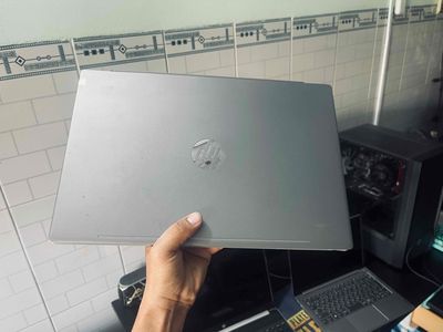 HP Pavilion i5-8th 15.6 inch 8GB/128GB