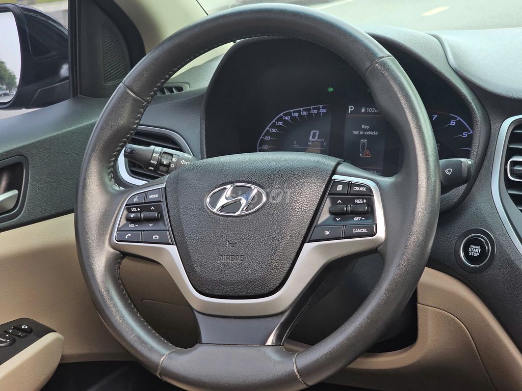 Hyundai Accent bản đủ ATH 2022 màu đen. Mua bán Ô tô tại Quận Thanh Xuân Hà Nội được đăng bởi Thanh Biz Nguyễn Thái Auto hình 13