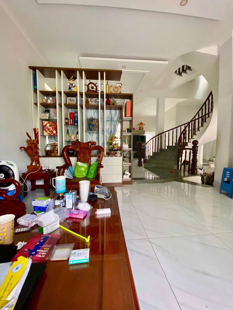 Cho thuê biệt thự compound KDC Tấn Trường quận 7, giá  31tr.
