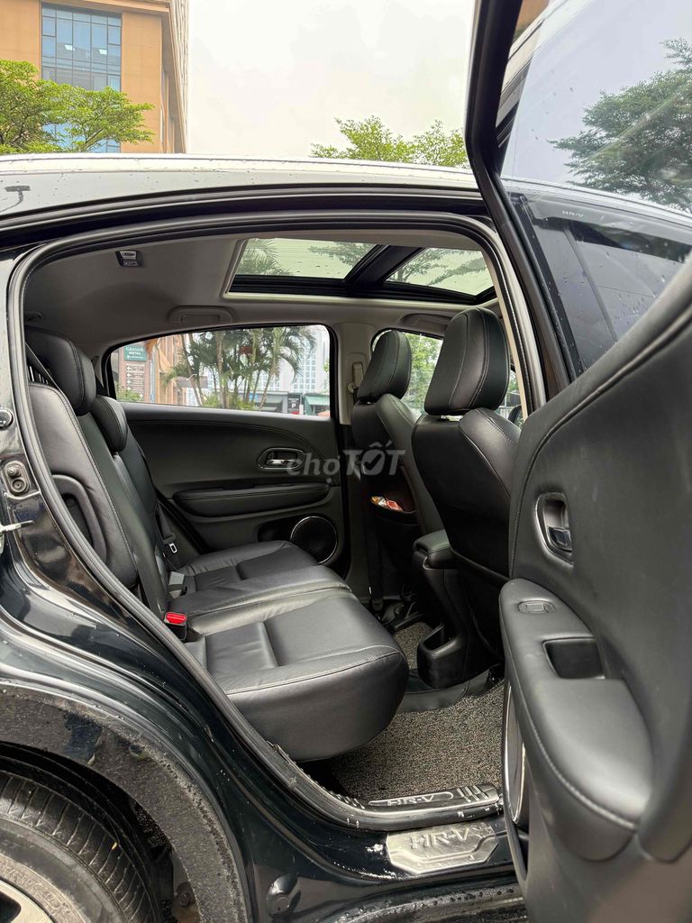 honda HRV 1.8 lit 2028 nhập khẩu thái lan. Mua bán Ô tô tại Quận Long Biên Hà Nội được đăng bởi Le hao hình 6