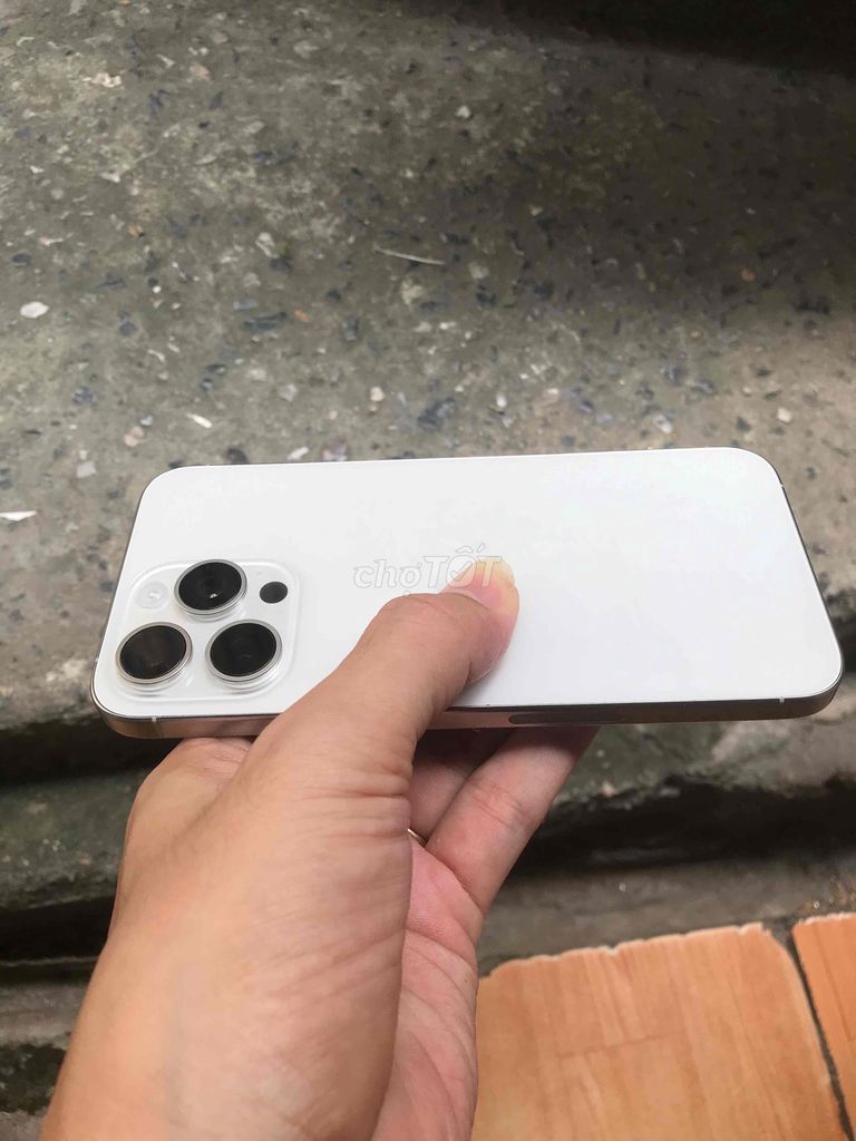 iphone 15 promax , trắng , 256gb Quốc tế mới 98%. Mua bán Điện thoại tại Quận Cầu Giấy Hà Nội được đăng bởi Hồng ngọc hình 1