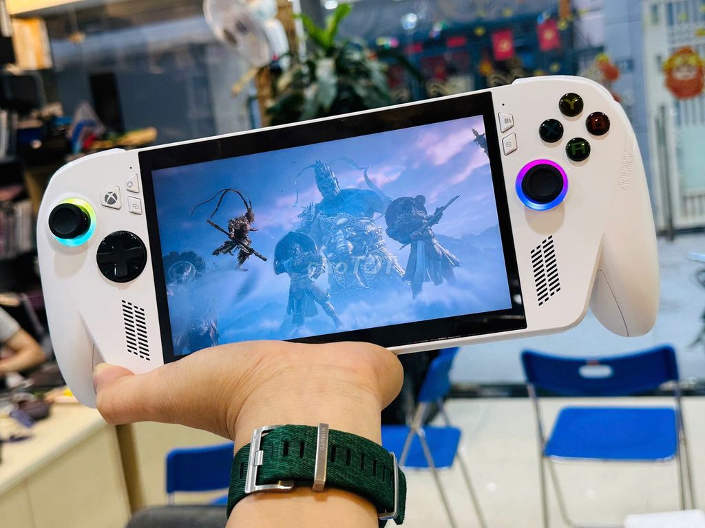 Máy chơi game ASUS ROG XBOX ALLY Trắng Như mới. Mua bán Thiết bị chơi game tại Quận Đống Đa Hà Nội được đăng bởi Thế Hoàng hình 1