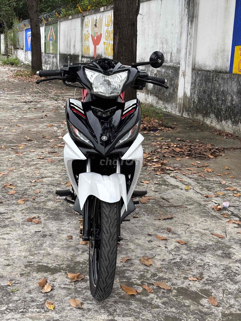 Yamaha Exciter 135 Trắng Đen Đỏ. Mua bán Xe máy tại Thị xã Bến Cát Bình Dương được đăng bởi xe máy trả góp tín nghĩa  hình 10