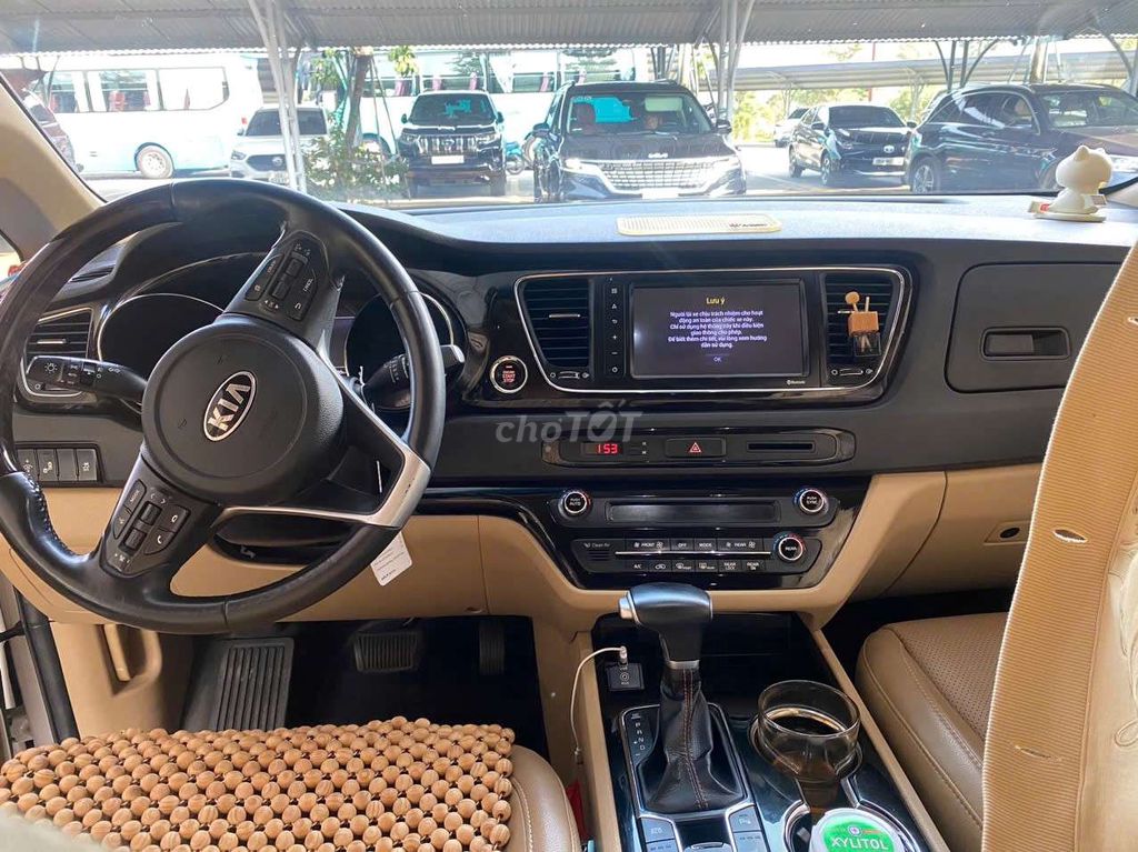 Kia Sedona Trắng Tự động. Mua bán Ô tô tại Quận Long Biên Hà Nội được đăng bởi Phạm trọng hình 5