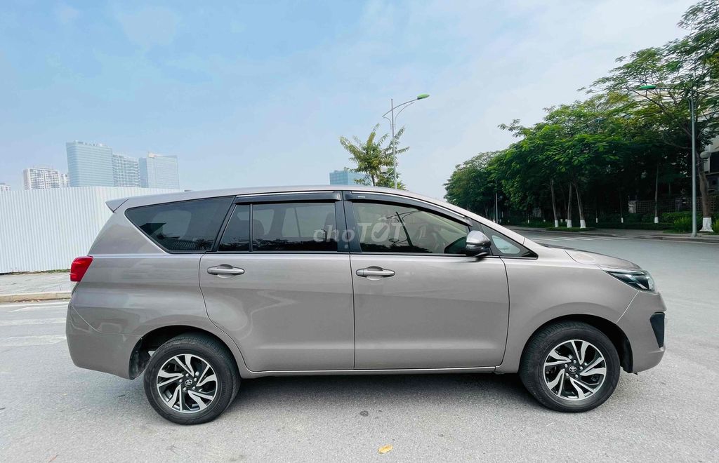 Toyota Innova 2021 E 2.0 MT - màu Đồng. Mua bán Ô tô tại Quận Cầu Giấy Hà Nội được đăng bởi CHỢ ÔTÔ CẦU GIẤY hình 8