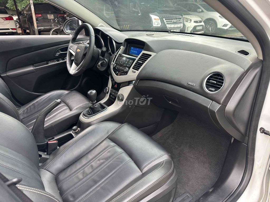 Chevrolet Cruze 2017 LT - 25000 km Trắng Siêu Mới. Mua bán Ô tô tại Quận Cầu Giấy Hà Nội được đăng bởi Vũ Kiên hình 18