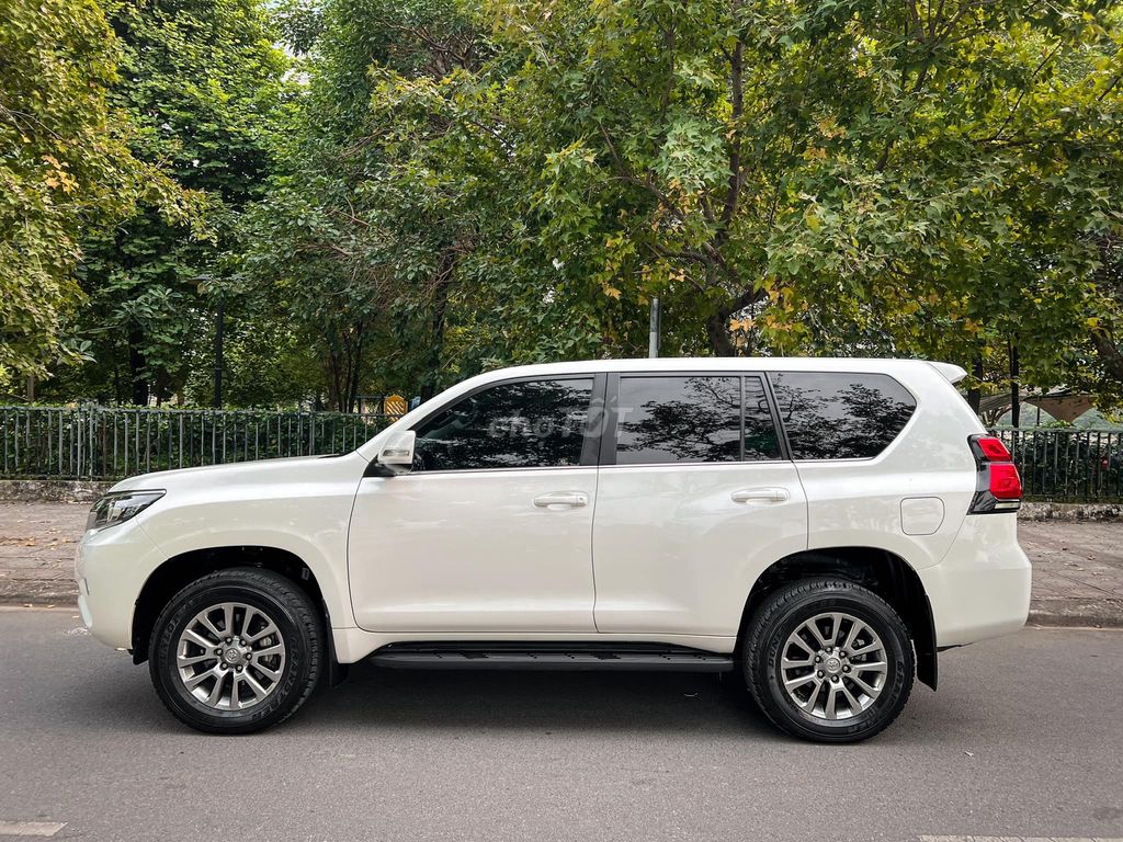 Toyota Land Cruiser Prado 2018 2.7L VX - 90.000 km