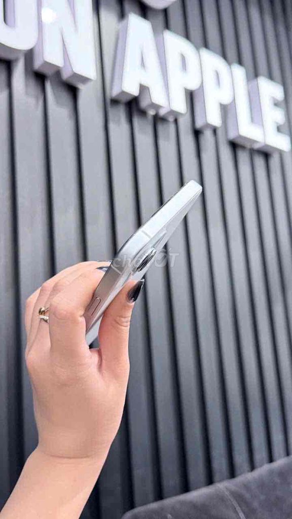 ip14plus đẹp keng- full zin- full cn. Mua bán Điện thoại tại Quận Thanh Khê Đà Nẵng được đăng bởi BÔN APPLE 19 Bàu Hạc 3 hình 1