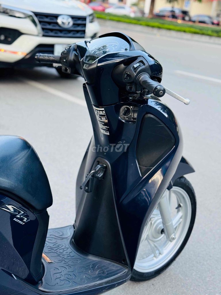 Sh 125fi khoá smarkey đèn led cuối 2017 đại chất. Mua bán Xe máy tại Quận Cầu Giấy Hà Nội được đăng bởi nguyễn bích thuỷ hình 10