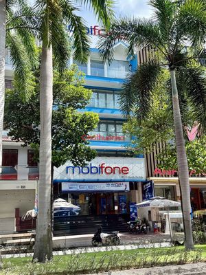 Townhouse 200 m² · 5 bed · Đường Nguyễn Thị Thập