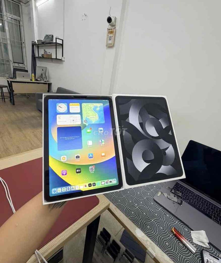 Apple iPad Air M1 64GB Xám Like New 99%. Mua bán Máy tính bảng tại Quận Đống Đa Hà Nội được đăng bởi KT Hà Nội Mobile hình 1